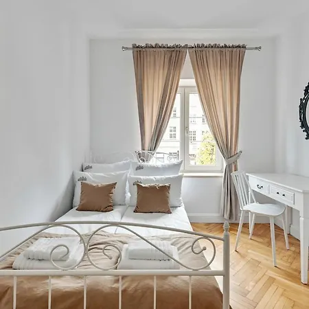 Dlugi Targ Street, Main Old Town & Riverside By Downtown Apartment *
