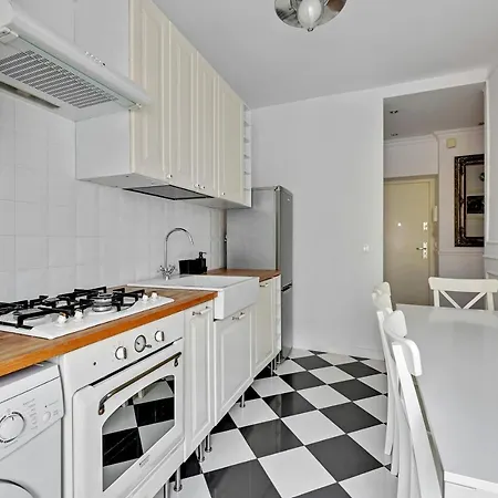 Dlugi Targ Street, Main Old Town & Riverside By Downtown Apartment Gdansk