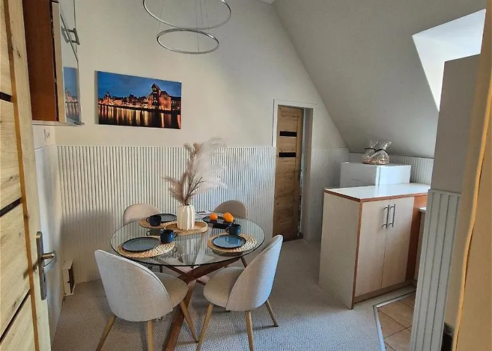 Апартаменты Dlugi Targ Street, Main Old Town & Riverside By Downtown